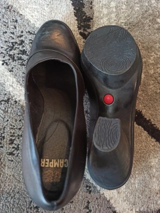 Zapatos de piel con tacón Camper