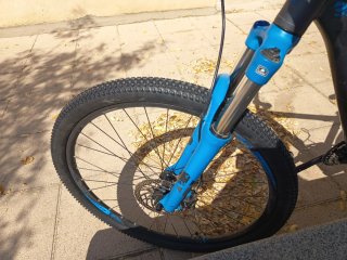 Bicicleta de Montaña CUBE Attention 27,5