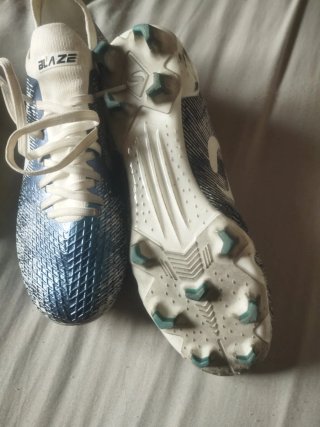 Botas de Fútbol Blaze - talla 33