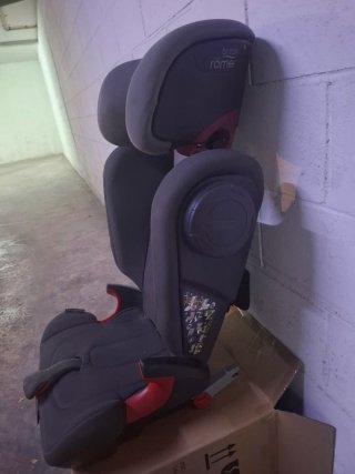Silla coche Britax Römer gris