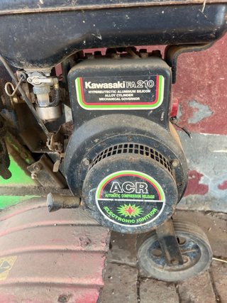 Motocultor con motor Kawasaki