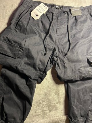 Pantalón Cargo Pull&Bear Negro Talla M