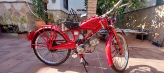 Moto Guzzi Hispania 65 Roja