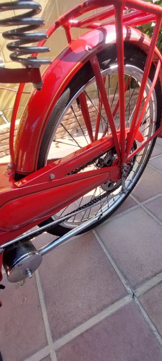 Moto Guzzi Hispania 65 Roja