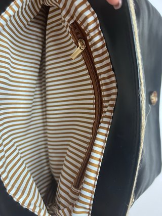 Bolso con Lentejuelas y Bordados
