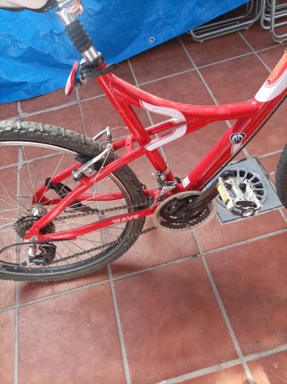 Bicicleta de Montaña Di Terzo Roja