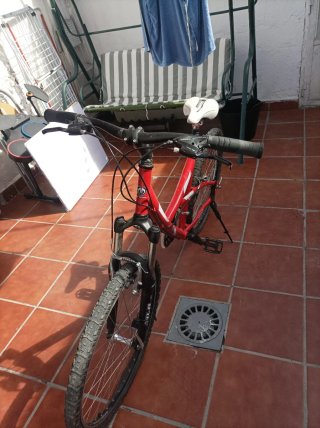 Bicicleta de Montaña Di Terzo Roja