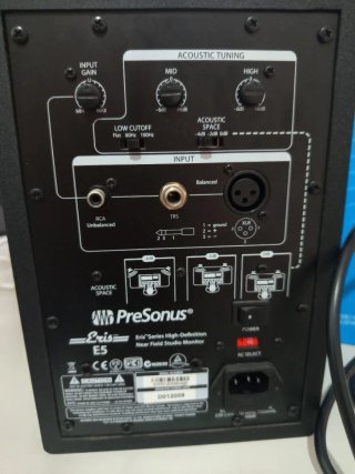 2 Monitores de estudio PreSonus Eris E5