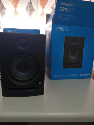 2 Monitores de estudio PreSonus Eris E5