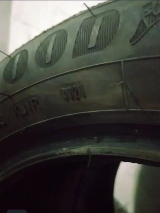 Pareja Neumáticos Goodyear 185/60R15