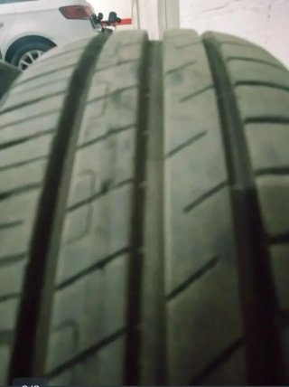 Pareja Neumáticos Goodyear 185/60R15