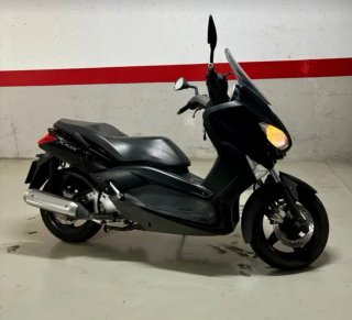 Yamaha XMAX 250 Negra