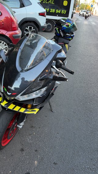 Aprilia RS 660 35kw 2025 Negra y Roja