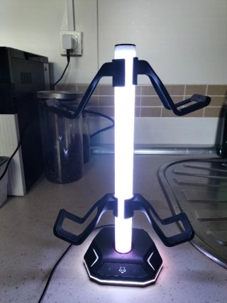 Soporte luminoso para mandos y cascos