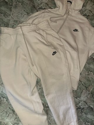Chándal Nike Oversize Beige