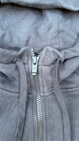 Sudadera Nike Negra con Capucha y Cremallera
