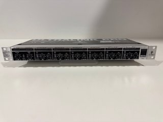 Mezclador Behringer MX882 Ultralink Pro