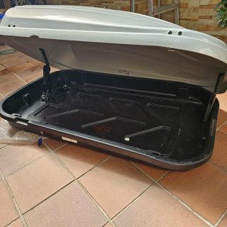 Cofre baul portaequipaje coche