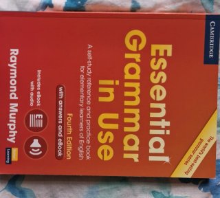 Essential Grammar in Use, with answers and eBook.