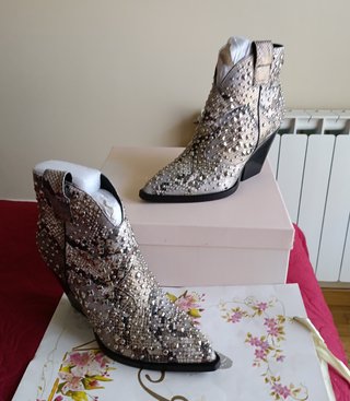 Botines Noa Harmon Pitón Tachuelas 38 de 169€