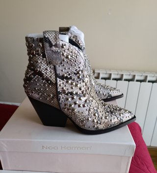 Botines Noa Harmon Pitón Tachuelas 38 de 169€
