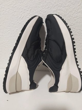 Zapatillas Gioseppo Negras y Blancas
