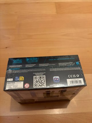 Caja de Entrenador Élite Pokémon Fulgor Negro