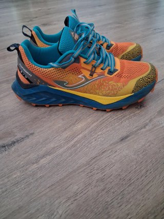 Zapatillas Trail Joma Tundra
