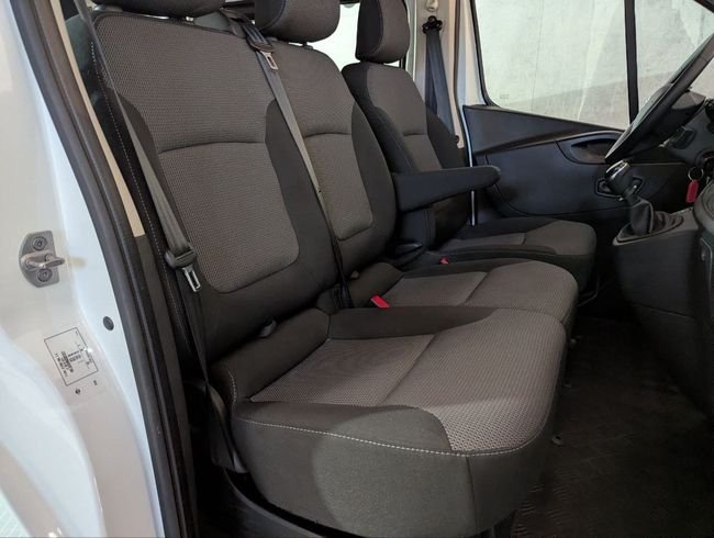 Nissan NV300 2021, foto 27