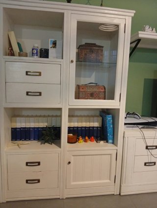 Mueble salón madera pintado a mano