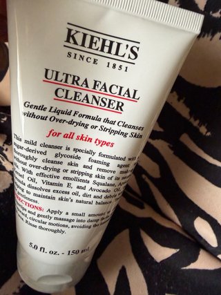 Detergente Kiehl's Ultra Facial Cleanser