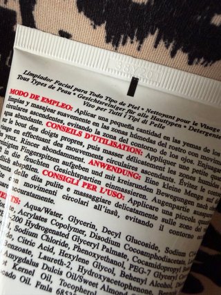 Detergente Kiehl's Ultra Facial Cleanser