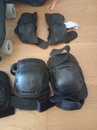Patines 4 Ruedas Oxelo Talla 43 con Protecciones