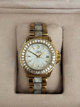 Reloj Invicta Dorado con Circonitas Edición Limita