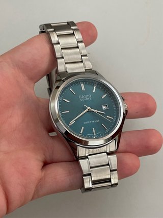 Reloj Casio MTP Plateado y Azul Agua (Turquesa)