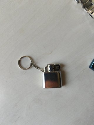 Mechero Llavero Tipo Zippo Plateado