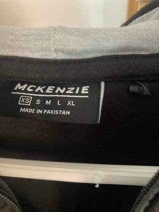 Sudadera McKenzie Negra Chico