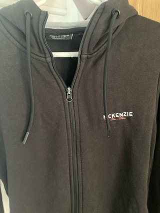 Sudadera McKenzie Negra Chico