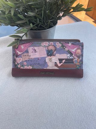 Cartera de mujer con diseño musical