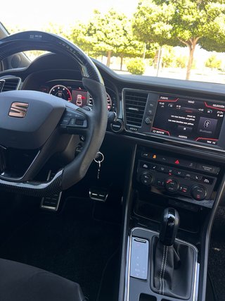 SEAT LEON CUPRA ST 300