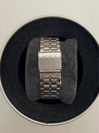 Reloj Casio MTP Plateado y Dial Azul Claro