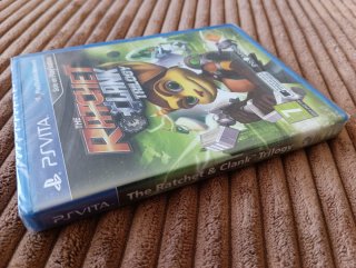 Ratchet & Clank Trilogy PsVita pal España precint.