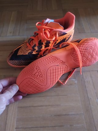 Zapatillas Adidas Naranja y Negro Talla 35, 36