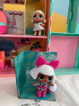 L.O.L Surprise! Squish Sand Magic House.