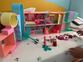L.O.L Surprise! Squish Sand Magic House.