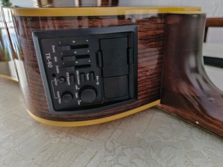 Guitarra Electro-Acústica Takamine EG330SC