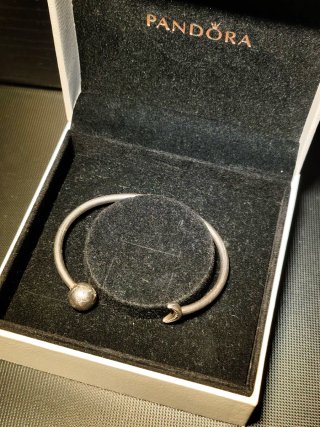 Pulsera Pandora Rígida