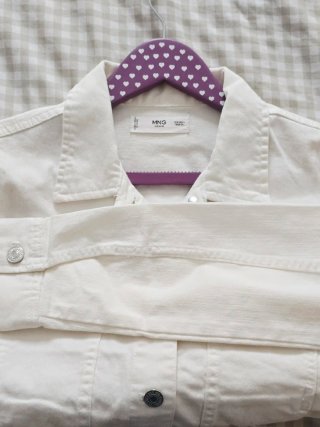 Chaqueta vaquera blanca Mango