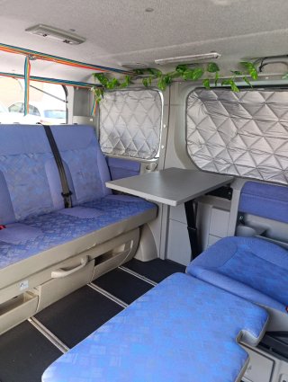 Opel Vivaro 2004