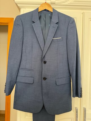 Traje de hombre azul